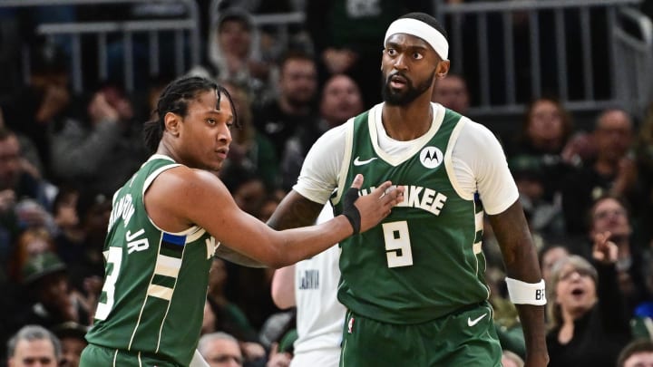 Pudotuspeleihin menevä Giannis Antetokounmpo loukkaantui
